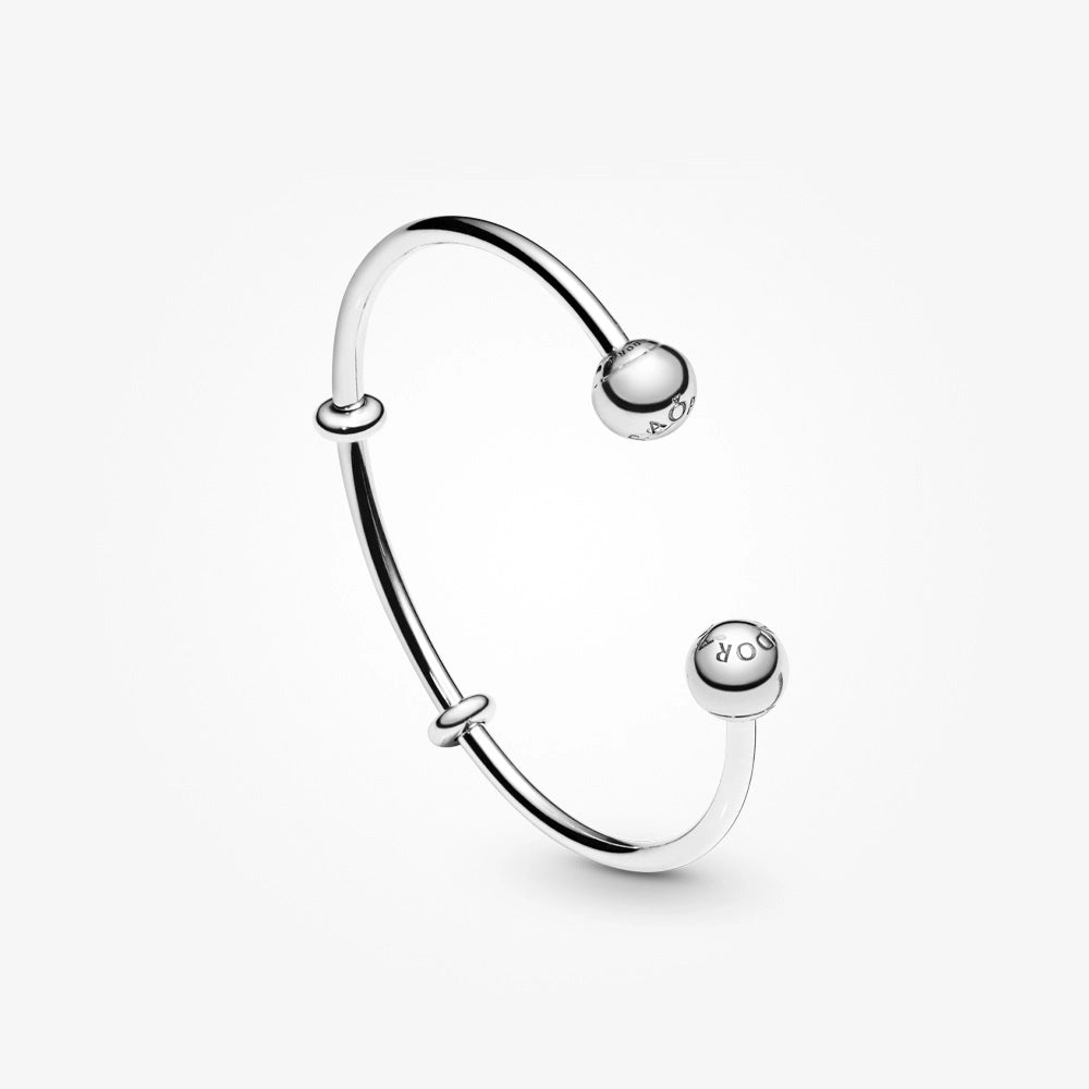 Pandora Moments Silver Open
Bangle